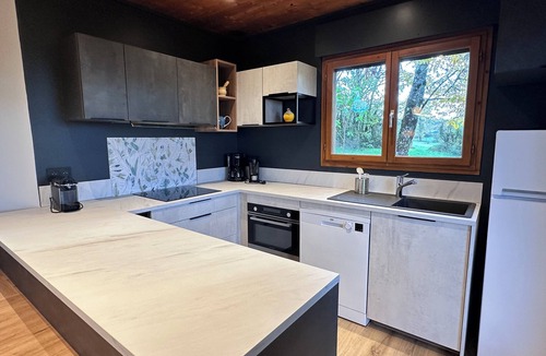 Aromas Ski Chalet | Quiet chalet with panoramic views, completely renovated in 2025