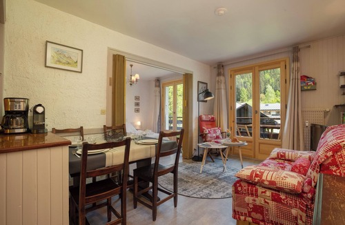 Argentiere Apartment | Résidence le Chardonnet G 1BR for 4 w/Shared Pool & panoramic views, Argentière (Chamonix), France