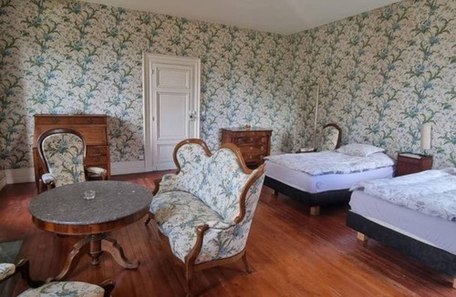 Valence Other | Relaxation or seminar in a Château with heated swimming pool. Magnificent estate.