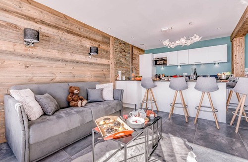 Tignes le Lac Apartment | Renovated 3* Apartment - 6 pax - Balcony, Wifi included