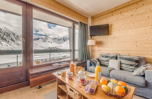 Tignes le Lac Apartment | Renovated 3* Apartment with WiFi, ski-in/ski-out, 6 people