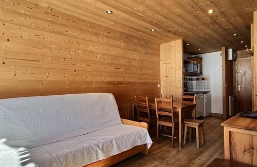 Plagne Centre Apartment | Renovated apartment 5 people, direct ski-in ski-out in La Plagne