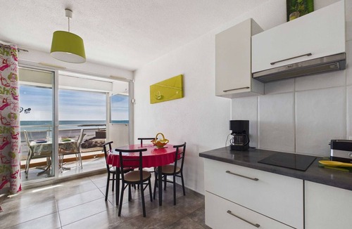 Le Grau-dʼAgde Apartment | Renovated studio cabin, sea view - 4 guests