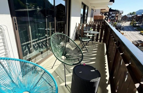 Les Gets Apartment | Renovated studio with kitchenette, balcony, and wifi
