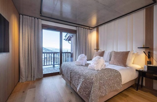 Courchevel Ski Chalet | Residence Belle Place - Chalets for 10 People