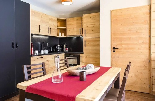 Les Boisses Apartment | Residence Club MMV L'Altaviva* - 3 rooms 6 people Family