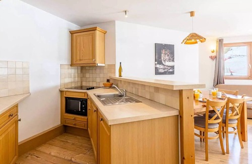 Pralognan-la-Vanoise Apartment | Residence Les Jardins de la Vanoise * - 3 Rooms Mountain Corner 8 People