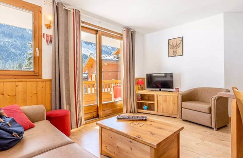 Pralognan-la-Vanoise Apartment | Residence Les Jardins de la Vanoise * - 3 Rooms Mountain Corner 8 People