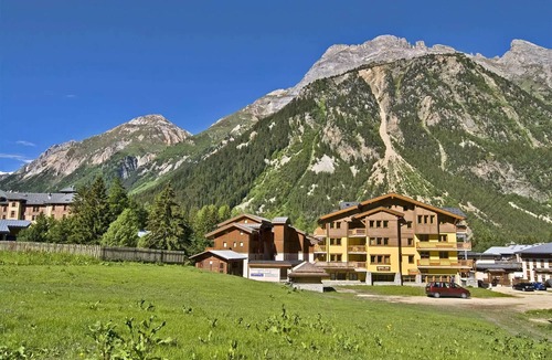 Pralognan-la-Vanoise Apartment | Residence Les Jardins de la Vanoise * - 5 Duplex Rooms 13 People