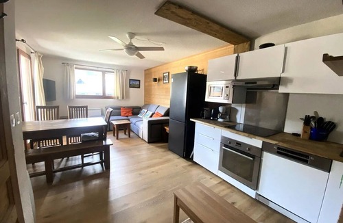 Les Esserts Apartment | Residence Jardin Alpin Bat A - Beautiful spacious apartment on the slopes