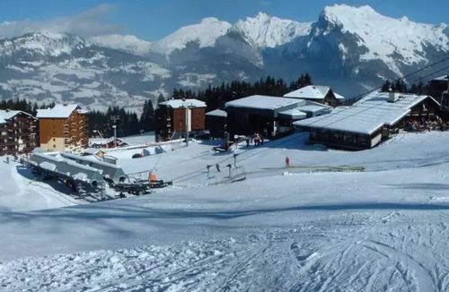 Les Esserts Apartment | Residence Jardin Alpin Bat A - Beautiful spacious apartment on the slopes