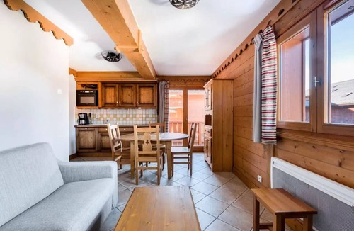 Les Carroz-d'Araches Apartment | Residence Les Fermes du Soleil - maeva Home - Apartment 3 Rooms 6 Persons - Selection