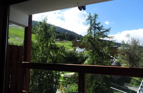 Arc-1600 Apartment | Residence Les Charmettes - Charming apartment 2 rooms 4 people in Arc 1600 close to the slopes and shops
