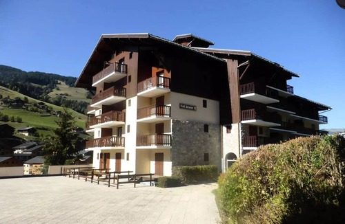 Areches Apartment | Residence Val Blanc 2 - Apartment 2 to 4 pers. village center, nearby ski lifts