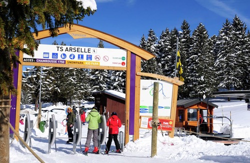 Chamrousse Apartment | Restful apartment with a balcony close to the slopes located in Chamrousse
