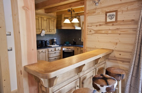 Montriond Ski Chalet | Riders Refuge's 5 bedroom Chalet Private Outdoor Hot Tub