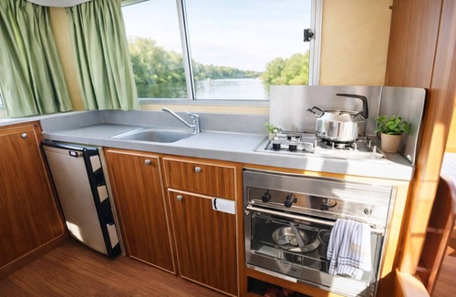 Saint-Usage House | Riverboat with dockside terrace or navigation option WITHOUT PERMIT