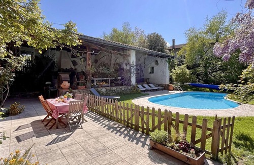 Essertines-en-Donzy Cottage | Rural Charm with Private Pool and Pets Allowed