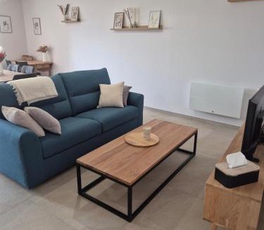 Beaujolais Pierres Dorees Apartment | Séjour au cœur des Pierres Dorées