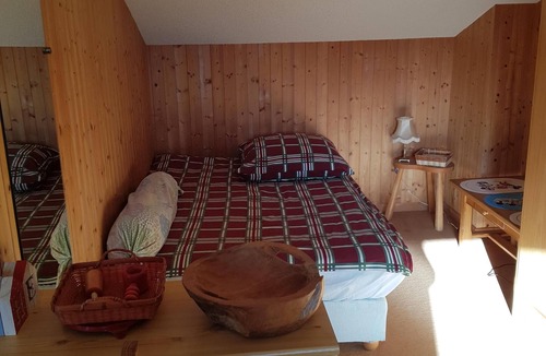 Samoens Apartment | Samoens 1600 Large studio of 40 m2 at the foot of the slopes. Skiing, mountain biking, paragliding.