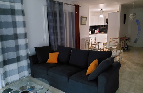 Bondoufle Apartment | Seasonal rental