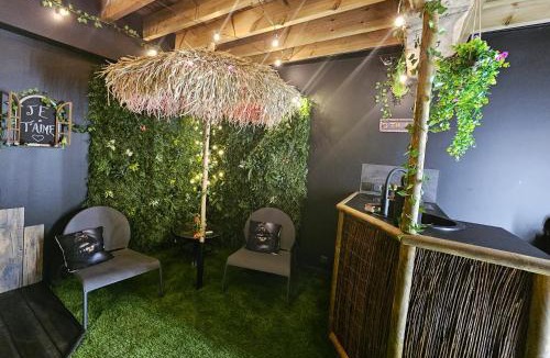 Soleymieu House | Secret Love Garden love room & spa privé