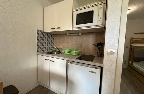 Les Esserts Apartment | Ski-in apartment for 5 people, balcony, Morillon 1100
