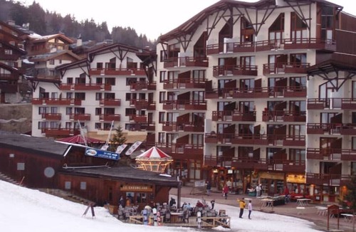 La Perriere Apartment | Ski in-Ski out 1 bed apartment, La Tania, 3 Valleys