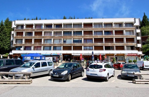 Chamrousse Apartment | South-facing studio with balcony, near slopes and shops