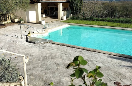 Saint-Sulpice-de-Cognac Villa | Spacious 4-bedroom villa for relaxing stays amongst the vineyards