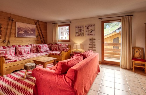 Les Esserts Apartment | Spacious 4-bedroom apartment, ski-in/ski-out, parking included