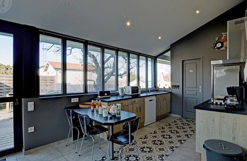 Chazelles-sur-Lyon Cottage | Spacious and bright family accommodation in Chazelles-sur-Lyon