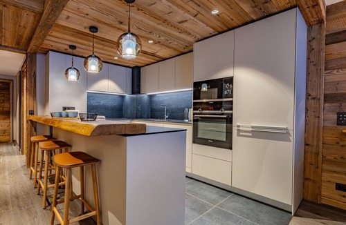 Meribel Centre Apartment | Spacious and bright apartment in Méribel, max 10 guests