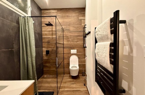 Bellevue - Le Mont - La Jomayere Apartment | Spacious Apartment Fully Renovated & Parking Space