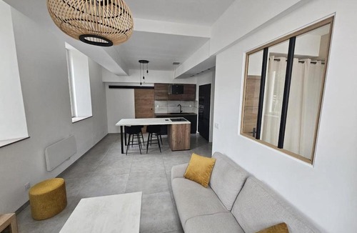 Bellevue - Le Mont - La Jomayere Apartment | Spacious Apartment Fully Renovated & Parking Space