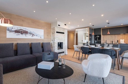 Courchevel Apartment | Spacious apartment in Courchevel with parking and wifi