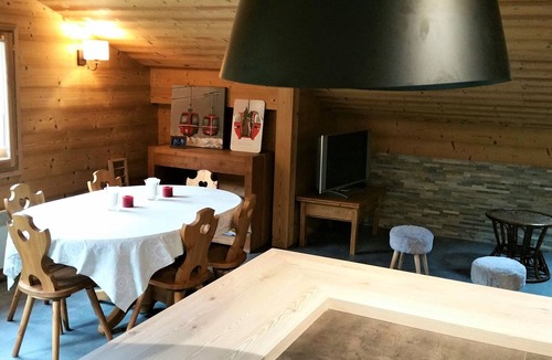 La Clusaz Apartment | Spacious Apt, Close to Slopes, Mountain Views, Modern Amenities, Garage Included - La Clusaz