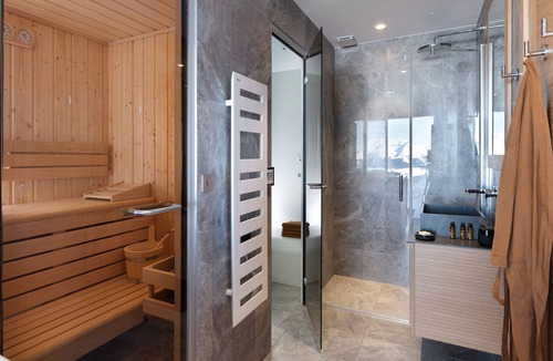 Arc-1800 Ski Chalet | Spacious chalet with spa and private cinema for 14 people