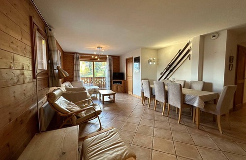 Les Esserts Apartment | Spacious duplex for 8 people at slope's edge in Morillon