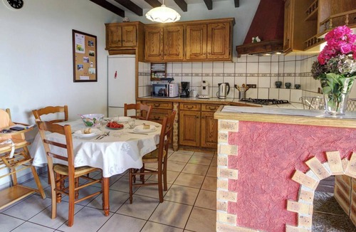 Saint-Christo-en-Jarez Cottage | Spacious cottage with terrace and garden in Saint-Christo-en-Jarez
