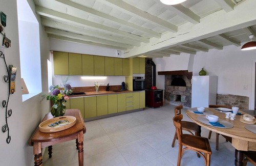 Saint-Denis-sur-Coise Cottage | Spacious house with spa and garden for 10 people