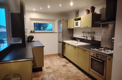 Molieres House | Spacious half-timbered house in the heart of a Quercy Caussadais village