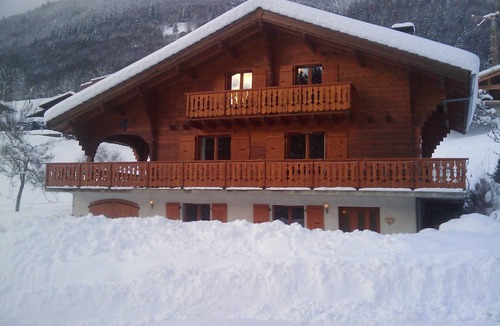 Montriond Ski Chalet | Spacious Modern 5 bed chalet with hot tub, near Morzine, ideal for families