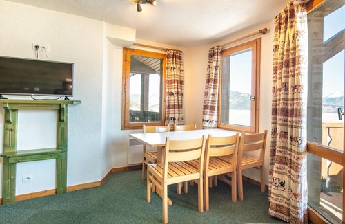 La Lechere Apartment | Spacious Mountain Stay for 7 in Doucy