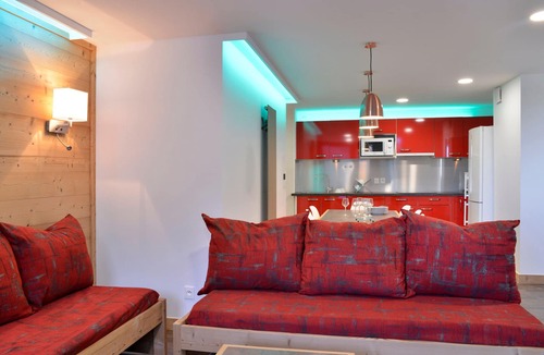 Macot-la-Plagne Apartment | Spacious Renovated Apartment · Near Slopes · Sleeps 11 · Balcony · Pet Friendly