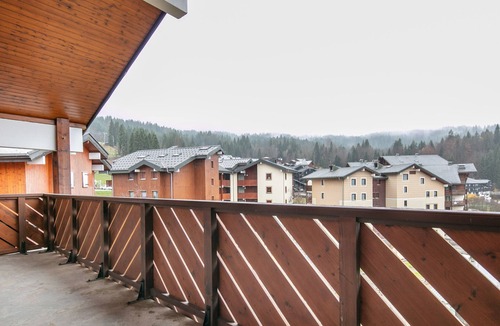 Les Esserts Apartment | Splendid apartment, 3 bedrooms, sleeps 6, balcony with mountain views