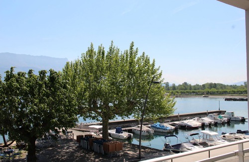 Le Bourget-du-Lac Apartment | STOPOVER ON THE LAKE.