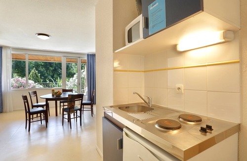 Vallon-Pont-d'Arc Apartment | STU au calme, Terrasse + Navettes à proximité