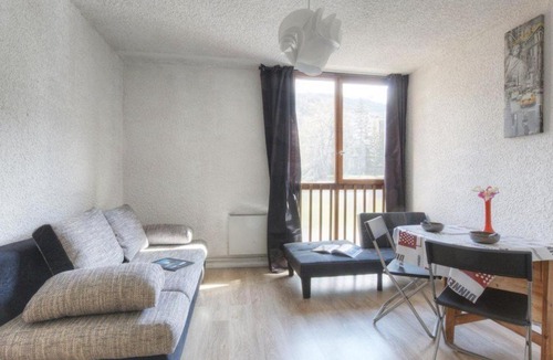 Chantemerle Apartment | Studio à Serre-Chevalier avec Parking, Wifi et Local à Ski - FR-1-330E-65