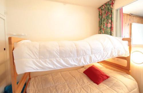 Les Carroz-d'Araches Apartment | Studio 4 pers, cabine, Les Carroz, proche pistes - FR-1-572-95
